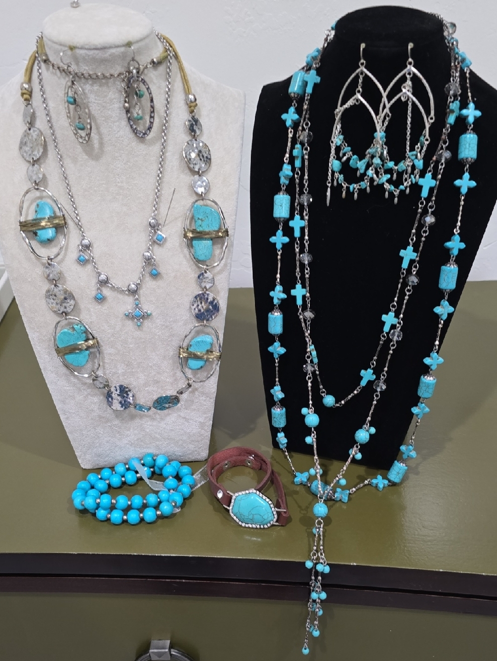 Turquoise Stone Multi-Strand Necklace and Bracelet Set - Women Jewelry